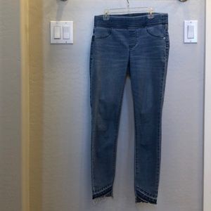 Old Navy Pull On Jeans